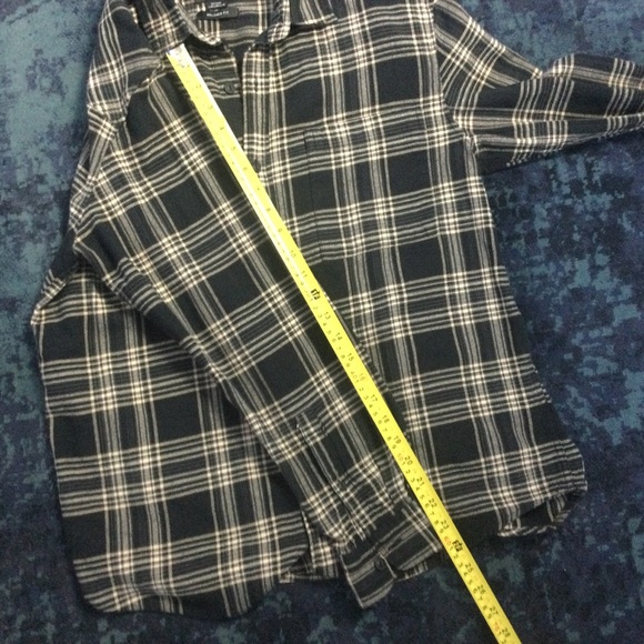 Pull & Bear Plaid Shirt Men's Button Up Medium Cotton Black and tan 40" Chest - Picture 12 of 16
